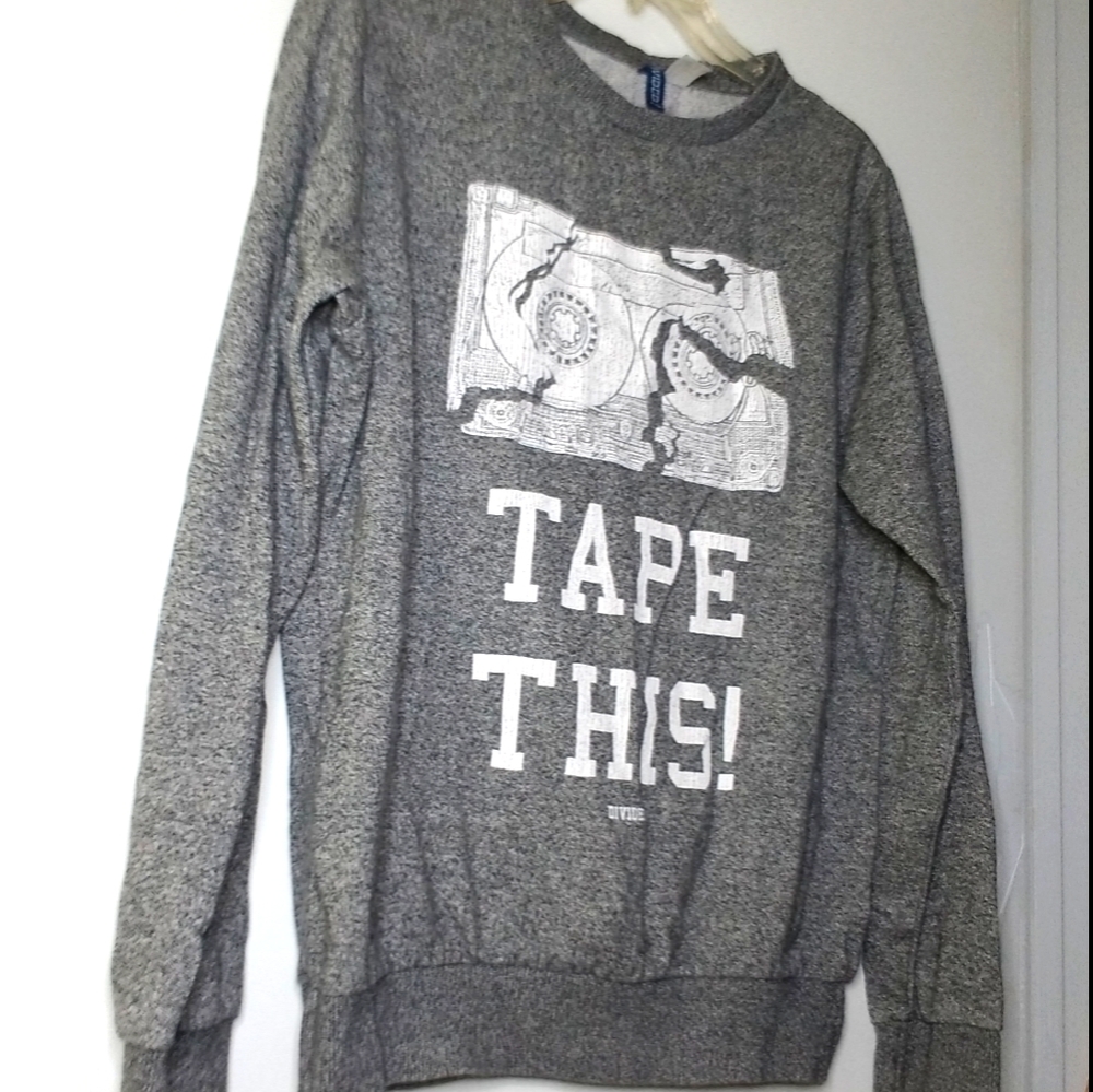 Unisex long sleeve fitted sweater